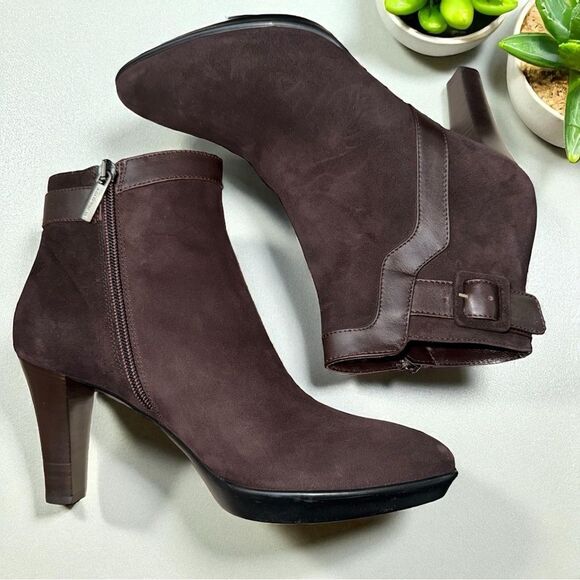 New Aquatalia Rae Womens Weatherproof Espresso Suede Heeled Ankle Boot Size 8M - Picture 1 of 7